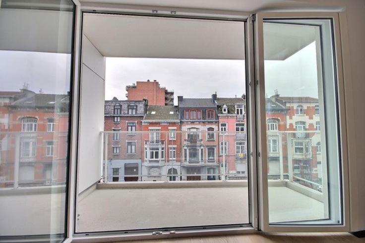 Superbe Appartement Neuf Et Moderne A Liege Exterior photo